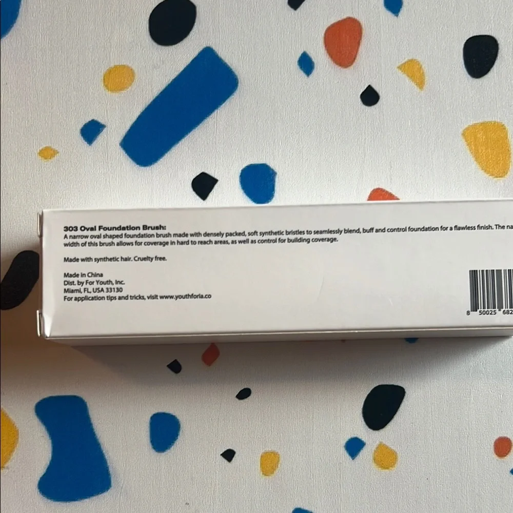 Youth Foria Foundation Brush - Picture 3 of 3